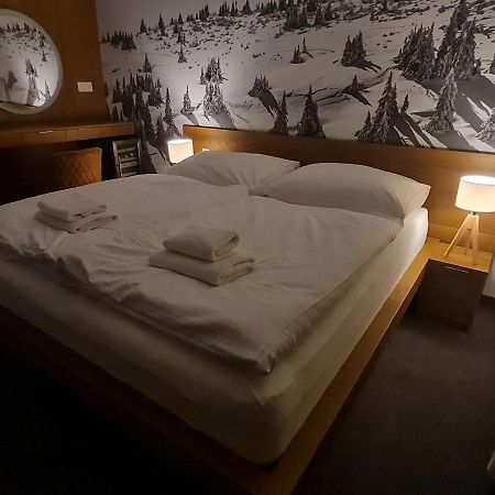 Snowland Apartmany Valča Zewnętrze zdjęcie