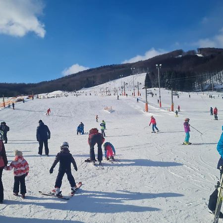 Snowland Apartmany Valča Zewnętrze zdjęcie