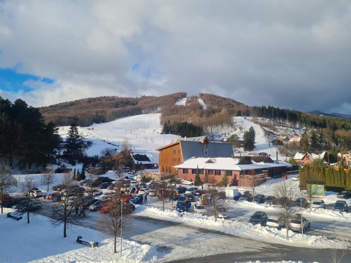 Snowland Apartmany Valča Zewnętrze zdjęcie