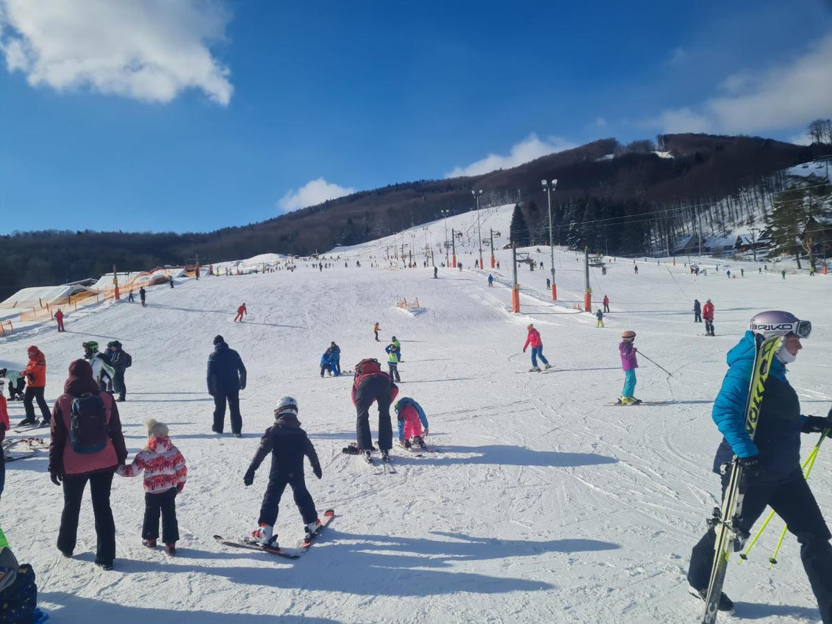 Snowland Apartmany Valča Zewnętrze zdjęcie